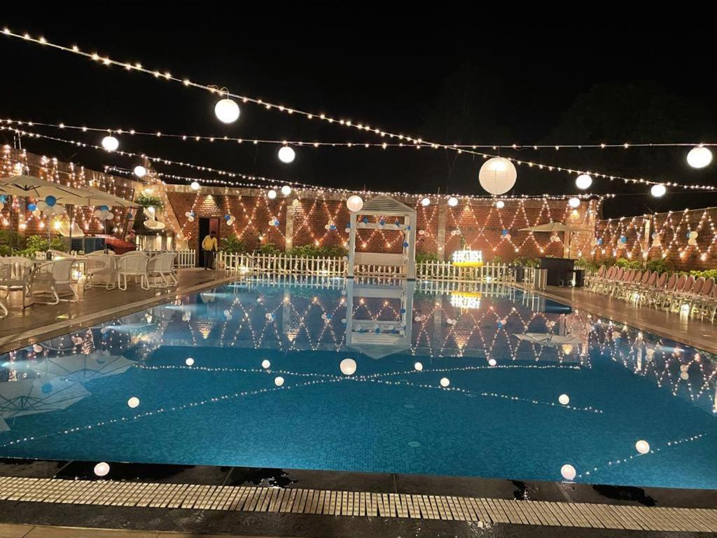 Yashmay Villa Club & Resort Gonda 外观 照片